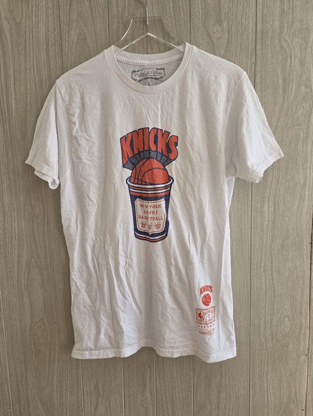 Mitchell & Ness New York Knicks White Hardwood Classics Coffee T-Shirt Tee